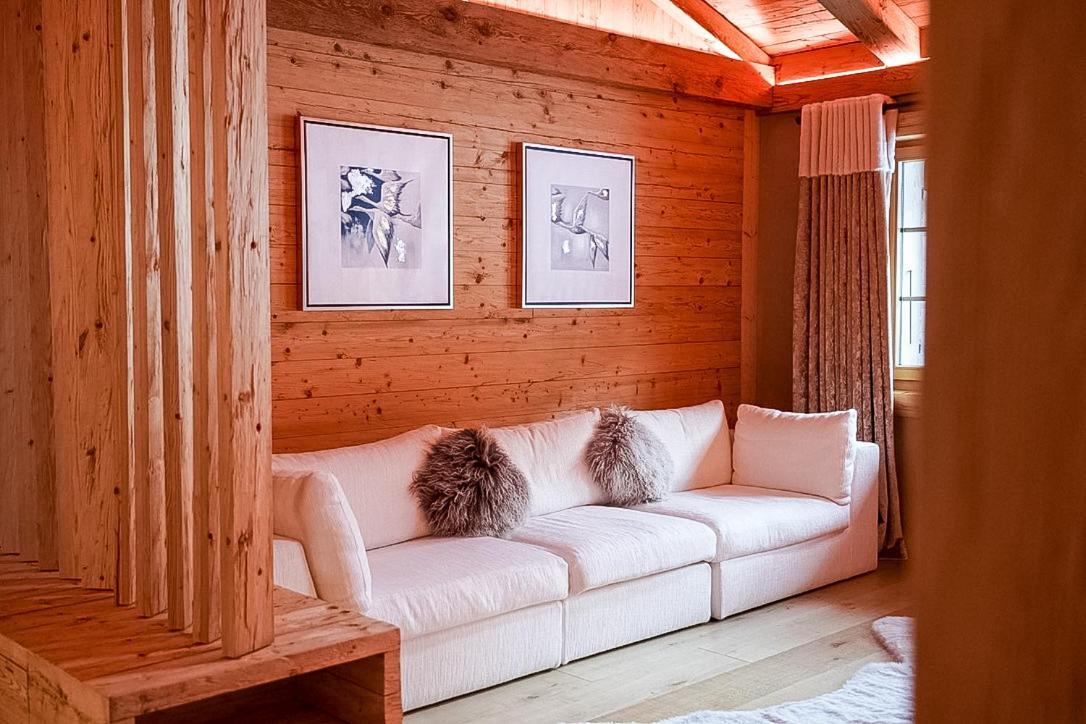 Hotel De Rougemont & 4*