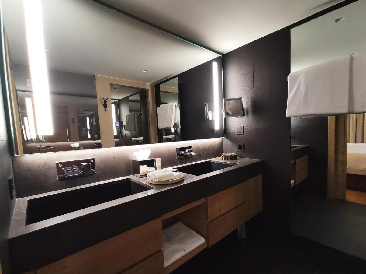 Hotel De Rougemont & 4*